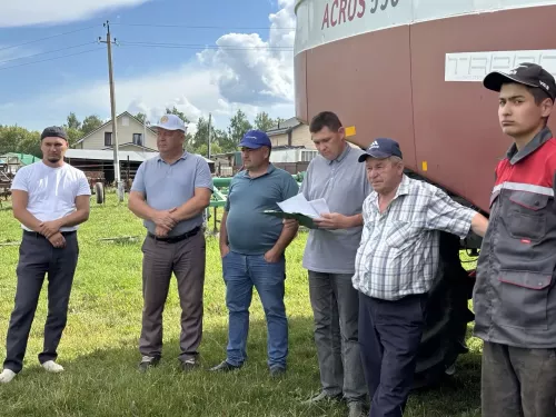Балтачта комбайннар парады дәвам итә