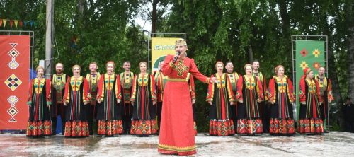 Ой, эсьмаса, эсьмаса Гырон Быдтон гурласа...