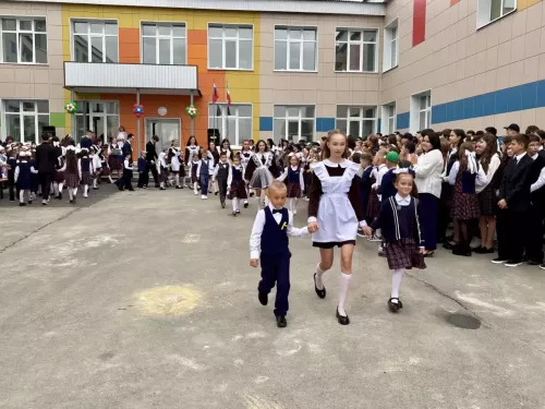Балтач мәктәбе Белем бәйрәмен өр-яңа булып каршы алды