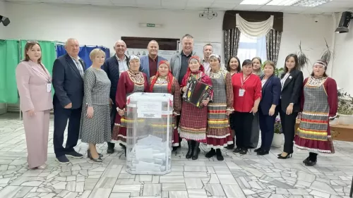 Сайлауларның барышы белән министр да танышты