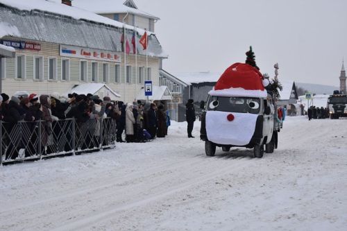 Балтачта Яңа ел парады узды.