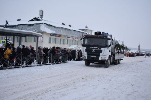 Балтачта Яңа ел парады узды.