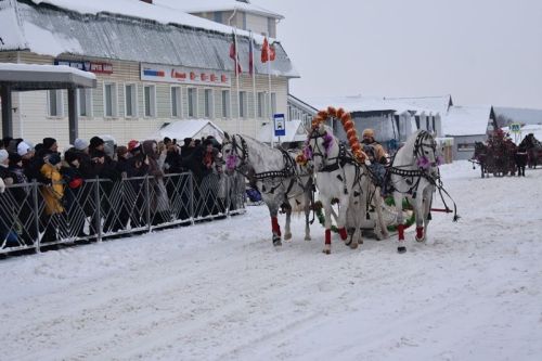 Балтачта Яңа ел парады узды.