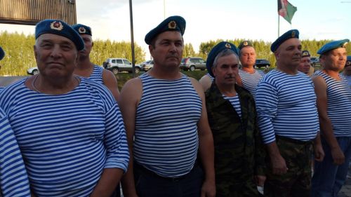 Һава десанты гаскәрләре көненнән фоторепортаж