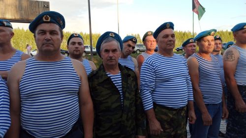 Һава десанты гаскәрләре көненнән фоторепортаж