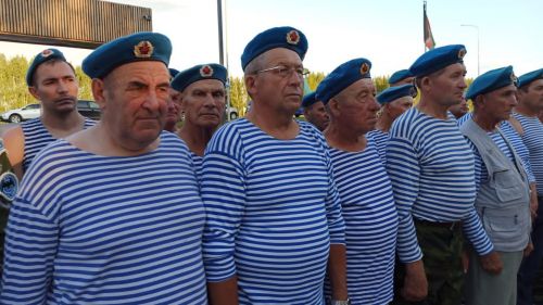 Һава десанты гаскәрләре көненнән фоторепортаж
