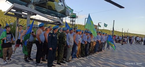 Һава десанты гаскәрләре көненнән фоторепортаж