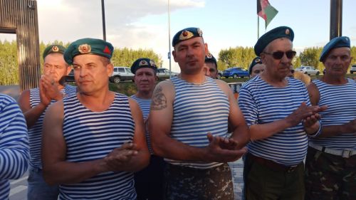 Һава десанты гаскәрләре көненнән фоторепортаж