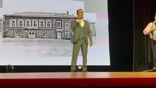 «Тамырлардан күтәрелә безнең эшләр, безнең җырлар»