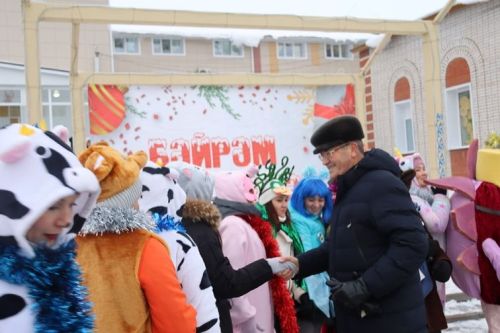 Балтачта үзәк чыршыны ачу тантанасы булды