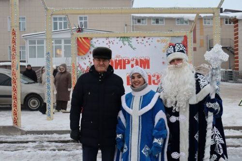 Балтачта үзәк чыршыны ачу тантанасы булды
