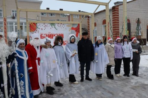 Балтачта үзәк чыршыны ачу тантанасы булды