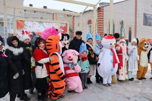Балтачта үзәк чыршыны ачу тантанасы булды