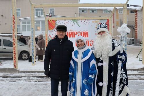 Балтачта үзәк чыршыны ачу тантанасы булды