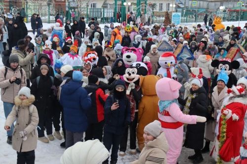 Балтачта үзәк чыршыны ачу тантанасы булды