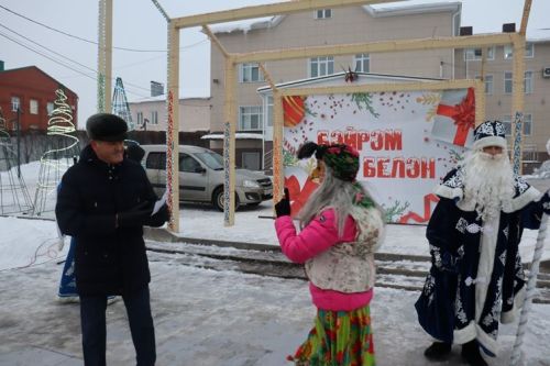 Балтачта үзәк чыршыны ачу тантанасы булды