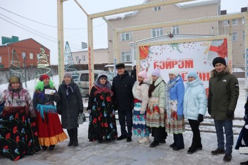 Балтачта үзәк чыршыны ачу тантанасы булды