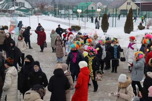 Балтачта үзәк чыршыны ачу тантанасы булды
