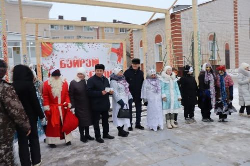 Балтачта үзәк чыршыны ачу тантанасы булды