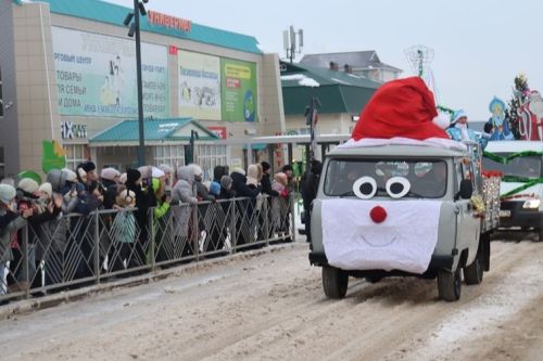 Балтачта үзәк чыршыны ачу тантанасы булды