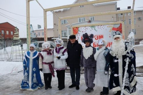 Балтачта үзәк чыршыны ачу тантанасы булды
