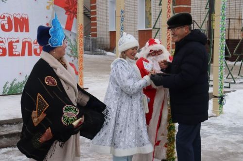 Балтачта үзәк чыршыны ачу тантанасы булды