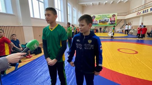 Алмаз Нотфуллин истәлегенә узган көрәш ярышыннан фотомизгелләр