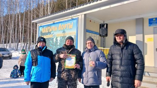 Балтачта төрле гаскәр ветераннары арасында «Итекле хоккей» ярышы узды