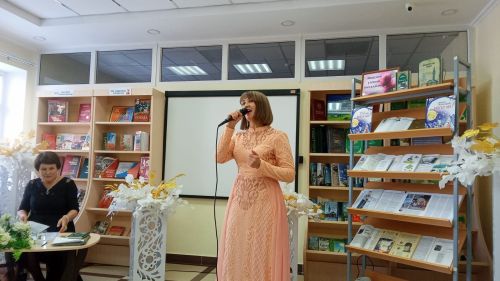 Балтачта шагыйрә Шәмсия Җиһангирова белән очрашу узды