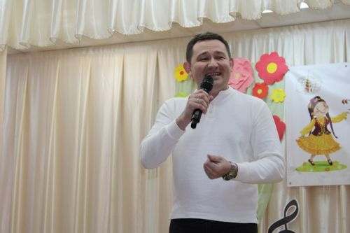 Түбән Кенә мәдәният йортында "Халык зур ул, моңлы ул..." дигән төбәкара ачык конкурс -фестиваль узды
