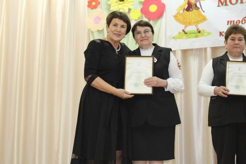 Түбән Кенә мәдәният йортында "Халык зур ул, моңлы ул..." дигән төбәкара ачык конкурс -фестиваль узды