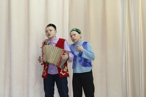Түбән Кенә мәдәният йортында "Халык зур ул, моңлы ул..." дигән төбәкара ачык конкурс -фестиваль узды
