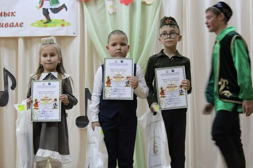 Түбән Кенә мәдәният йортында "Халык зур ул, моңлы ул..." дигән төбәкара ачык конкурс -фестиваль узды
