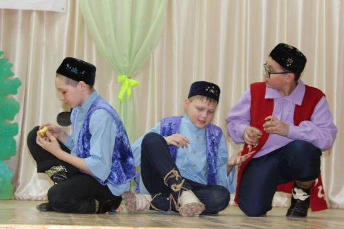 Түбән Кенә мәдәният йортында "Халык зур ул, моңлы ул..." дигән төбәкара ачык конкурс -фестиваль узды