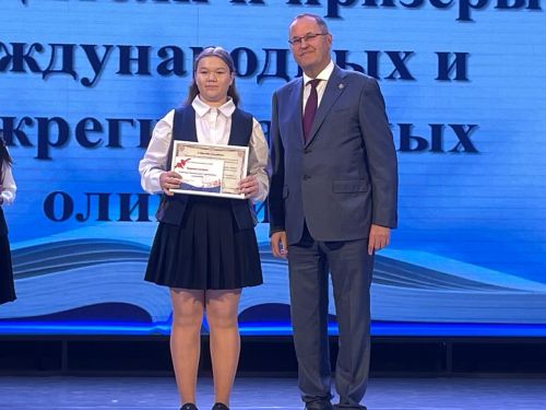 Балтачта «Талантлар парады»нда алдынгы укучылар хөрмәтләнде