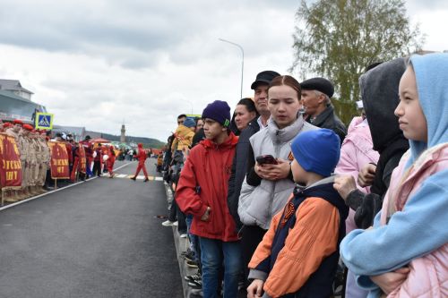 Балтачта узган Җиңү парадыннан фоторепортаж