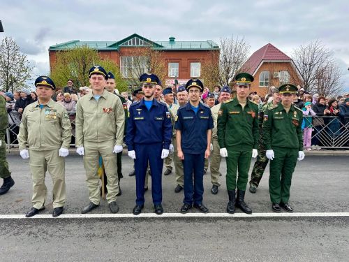 Балтачта узган Җиңү парадыннан фоторепортаж