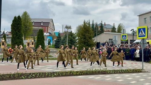 Балтачта узган Җиңү парадыннан фоторепортаж