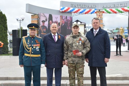 Балтачта узган Җиңү парадыннан фоторепортаж