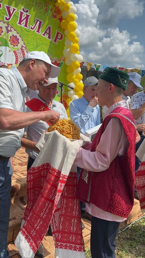 Чутай авылында Сабан туе елдагыча югары дәрәҗәдә үтә (бик күп фото)