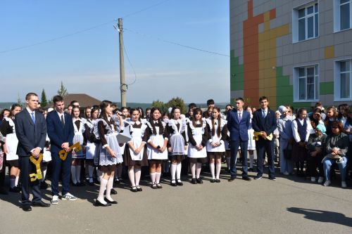 Балтач урта мәктәбендә узган белем бәйрәме