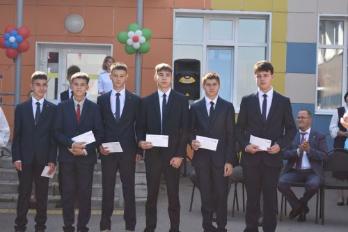 Балтач урта мәктәбендә узган белем бәйрәме