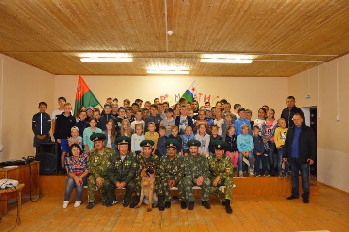 Ветераны пограничных войск посетили лагерь "Романтик" (+фоторепортаж)