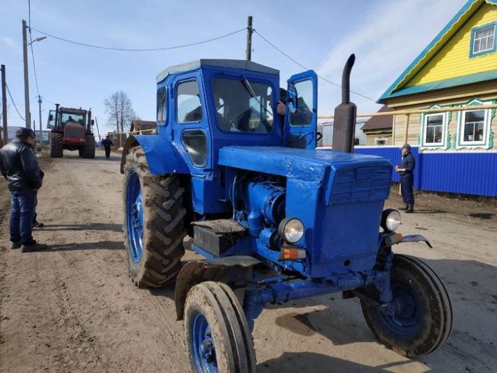 В Балтасинском районе организуются техосмотры тракторов и прицепов частников