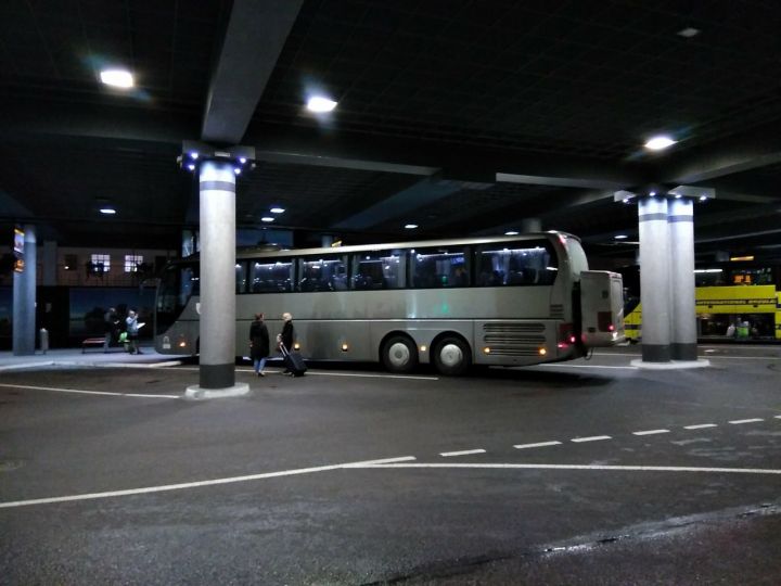 Автовокзалда автобус шоферы үлгән