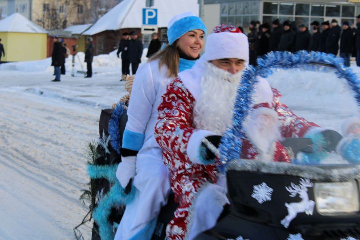 Балтачта үзәк чыршыны ачу тантанасыннан фоторепортаж