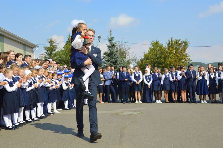 Балтач Гимназиясен дә 1 нче сентябрь(ФОТОРЕПОРТАЖ)