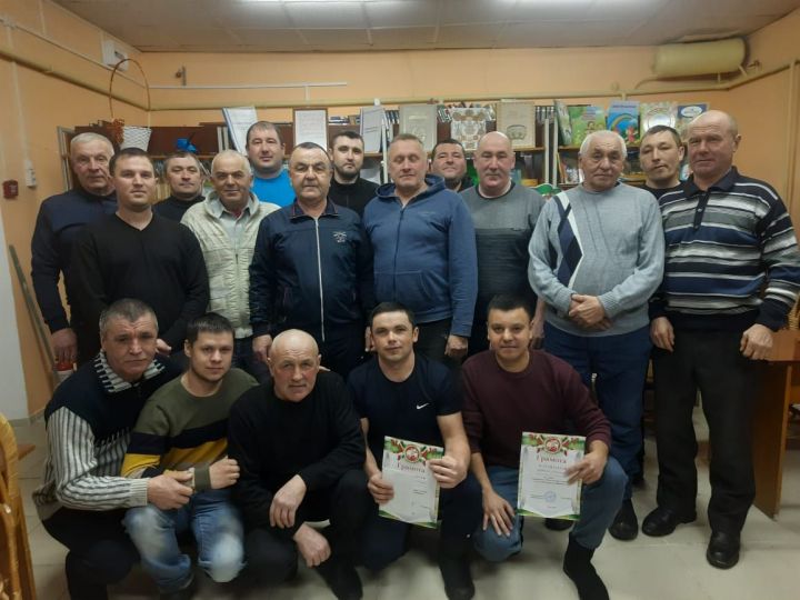 Көектә домино буенча турнир үткән (фото)