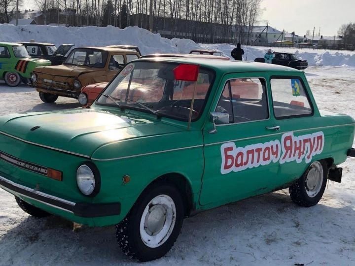 Райнур “Запорожец”та җелдерә (фото)