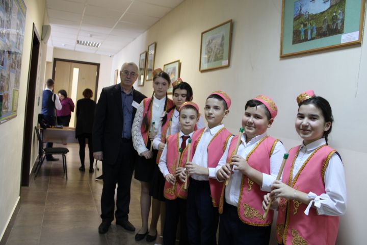 Милли моңнарда – әхлакның нуры, киләчәкнең ак юлы